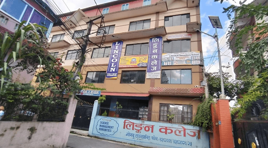 Lincoln College campus